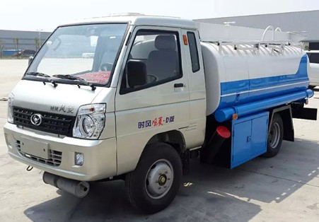 С�͞�ˮ܇ҕ�l_3���r�L(f��ng)�L(f��ng)��С�͞�ˮ܇