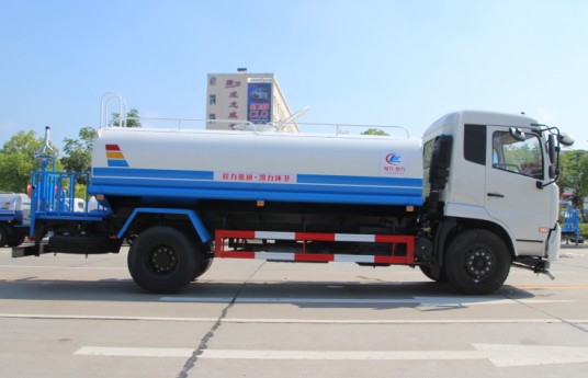 �|�L���\��ˮ܇�DƬ