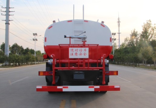 �|�L(f��ng)����ǰ�ĺ�˞�ˮ܇����DƬ