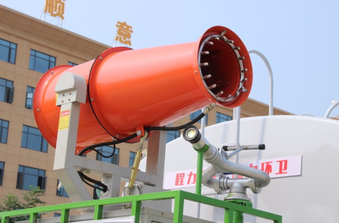 �|�L������D9��ˮ܇���F�ڣ��A�ޣ�����DƬ