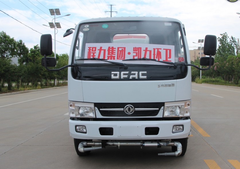 5方東風(fēng)多利卡霧炮車(朝柴發(fā)動機(jī))高清圖片 5方東風(fēng)多利卡霧炮車(朝柴發(fā)動機(jī))高清圖片