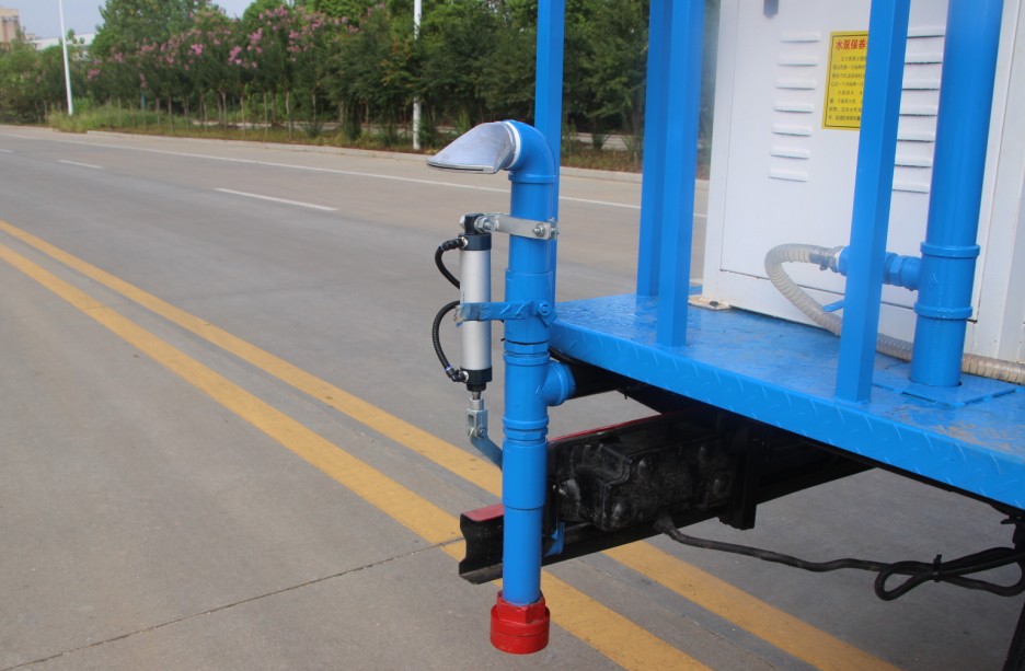 5方東風(fēng)多利卡霧炮車(朝柴發(fā)動機(jī))高清圖片 5方東風(fēng)多利卡霧炮車(朝柴發(fā)動機(jī))高清圖片