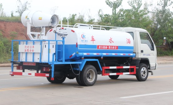 ����С��֮��3�F��܇����DƬ