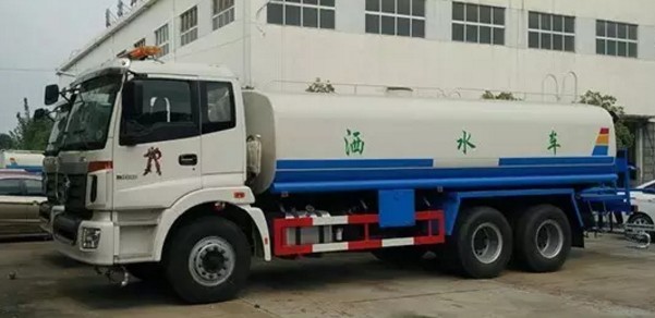 福田歐曼后雙橋灑水車圖片 福田歐曼后雙橋灑水車圖片