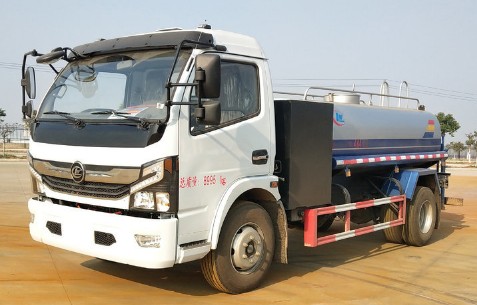 程力底盤純電動灑水車圖片 程力底盤純電動灑水車圖片