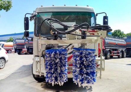 �|�L���\�o����ϴ��ˮ܇�DƬ