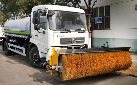 12���|�L���\����ѩ�Lˢ��ˮ܇�DƬ