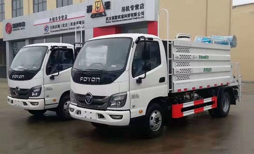 藍牌灑水車報廢年限_5方福田藍牌綠化灑水車帶霧炮4