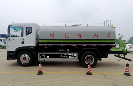 14.8����(gu��)��D9��ˮ܇�෽λ�DƬ