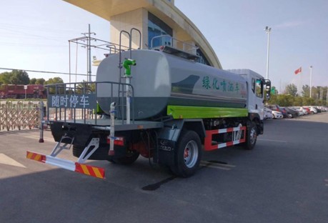 �����|�L(f��ng)������D9���C(j��)230�R��13����ˮ܇