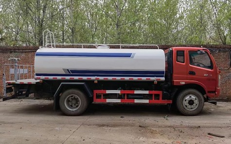 飛碟奧馳國(guó)六13方灑水車多方位圖片 飛碟奧馳國(guó)六13方灑水車多方位圖片