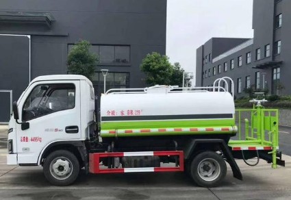 �����{��2.5���S�M���\S80��ˮ܇�DƬ