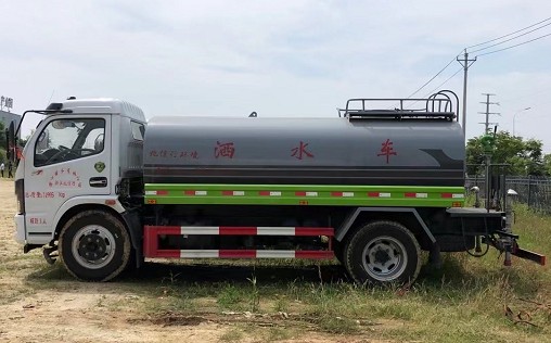 12�_(t��i)���և�(gu��)���|�L(f��ng)����10����ˮ܇(ch��)�DƬ