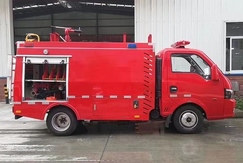 �����|�L;��С���{������܇