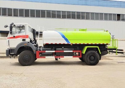 北奔單橋環(huán)衛(wèi)綠化灑水車圖片 北奔單橋環(huán)衛(wèi)綠化灑水車圖片