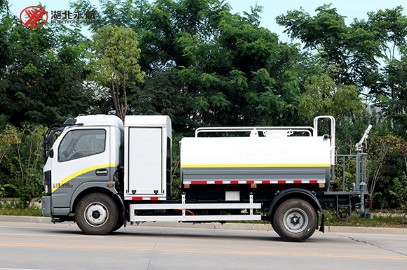 東風凱普特純電動灑水車 東風凱普特純電動灑水車