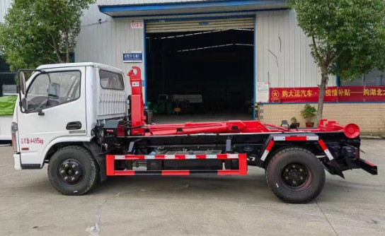 南駿藍(lán)牌勾臂式垃圾車 南駿藍(lán)牌勾臂式垃圾車