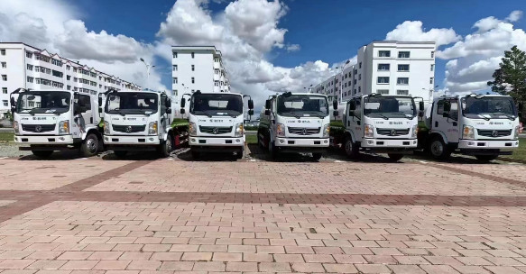 6臺(tái)9方東風(fēng)華神T1灑水車 6臺(tái)9方東風(fēng)華神T1灑水車