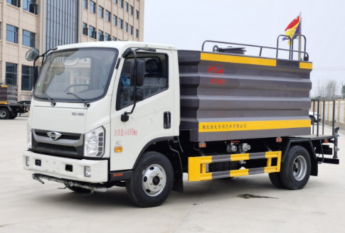 福田領(lǐng)航H2藍牌灑水車 福田領(lǐng)航H2藍牌灑水車