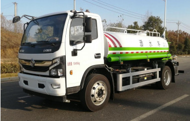 東風純電動6.7方灑水車 東風純電動6.7方灑水車